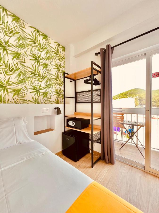 นานิต รูมส์ อิบิซา Hotel ซานตาเอวเลเรียเดสริว ภายนอก รูปภาพ