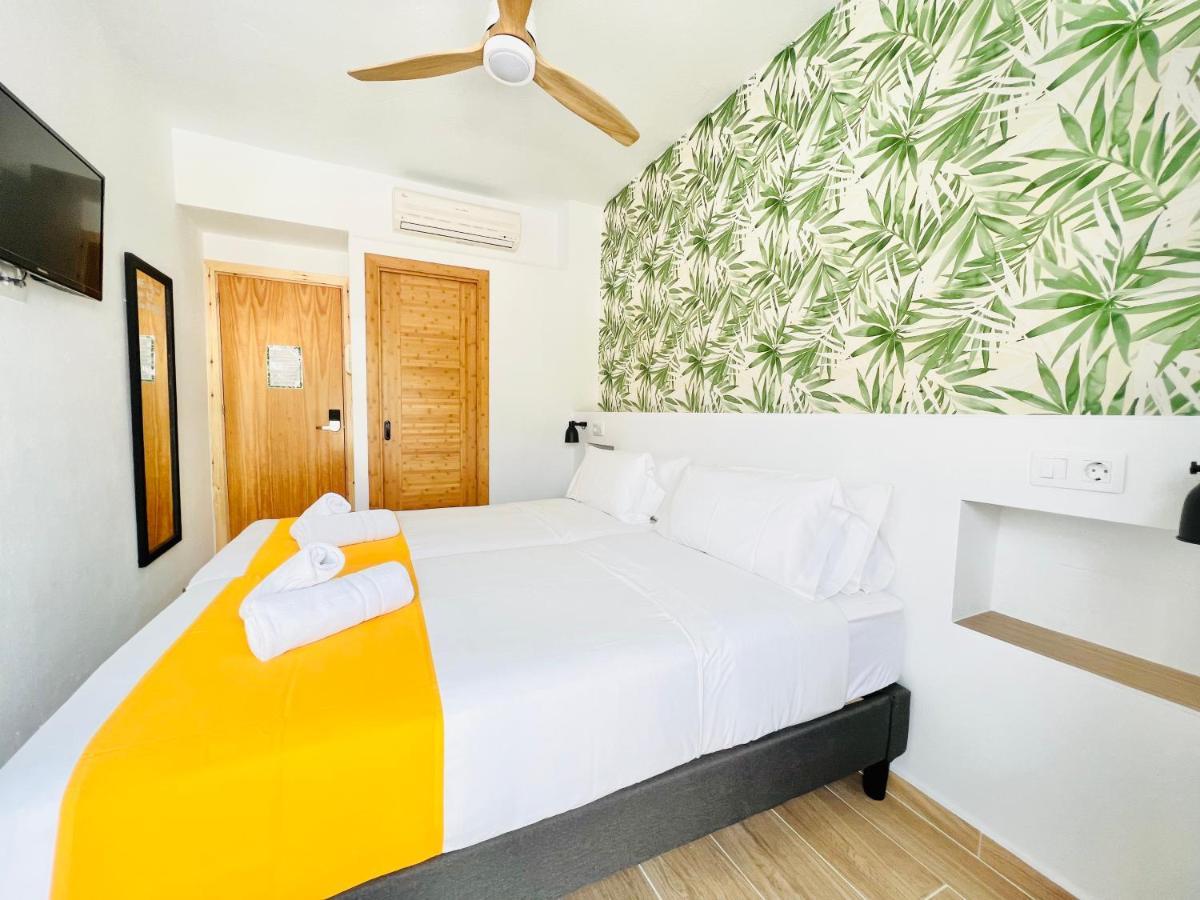 นานิต รูมส์ อิบิซา Hotel ซานตาเอวเลเรียเดสริว ภายนอก รูปภาพ