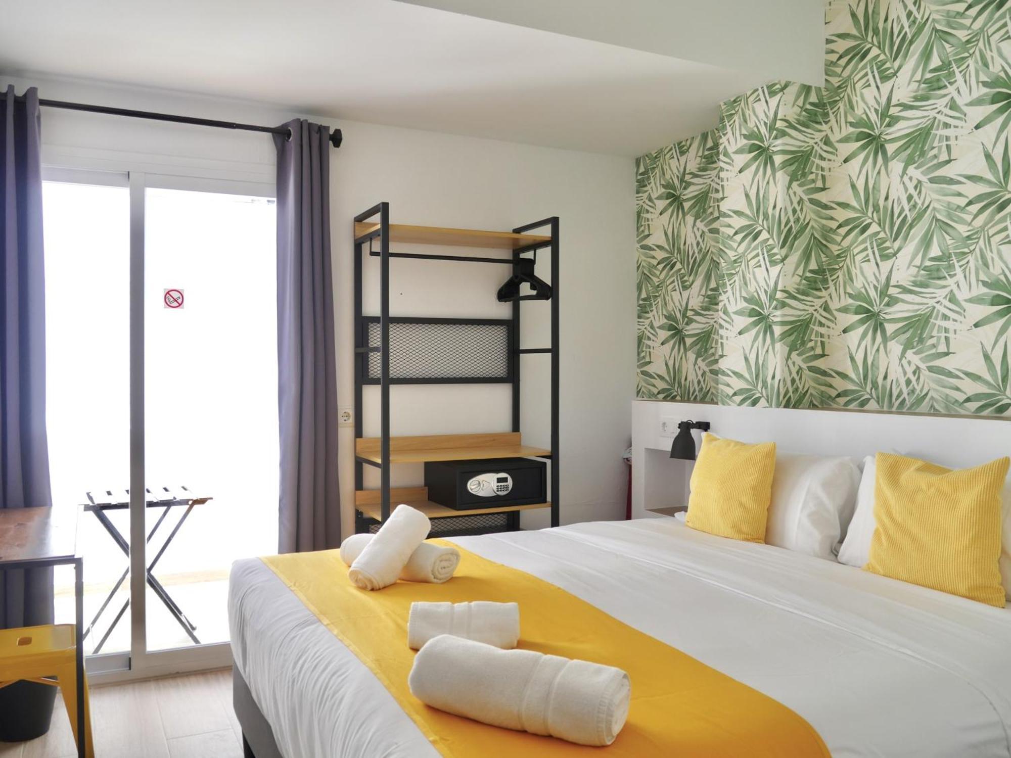 นานิต รูมส์ อิบิซา Hotel ซานตาเอวเลเรียเดสริว ห้อง รูปภาพ